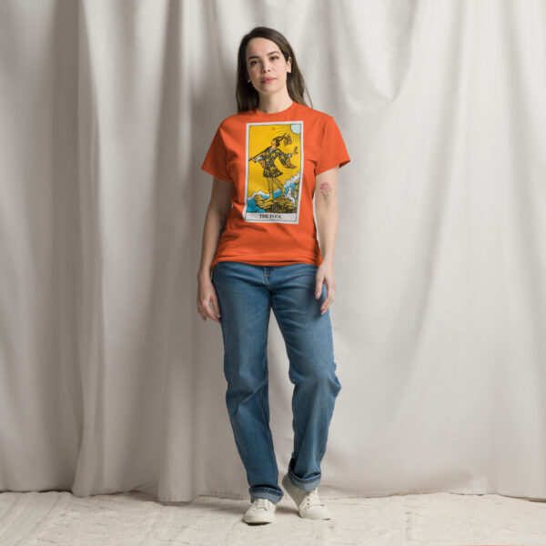 El Loco de Pan Unisex classic tee - Imagen 6
