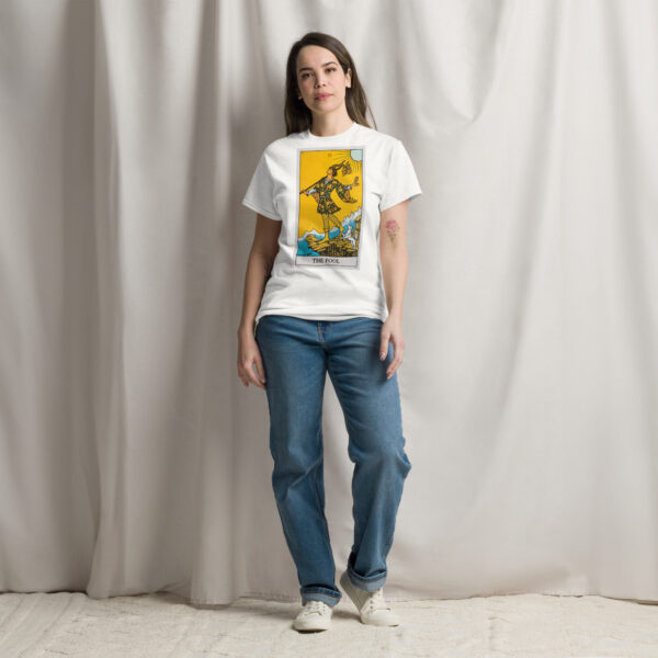 El Loco de Pan Unisex classic tee - Imagen 11